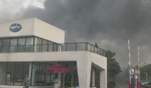 浙江嘉興一廠房突發(fā)大火 無人員傷亡及被困