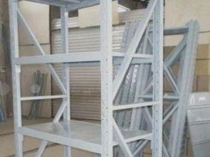 專業(yè)制造各類貨架與展柜，助力上海辦公與倉儲物流需求